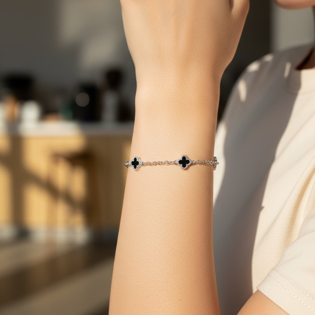 Yonca Modeli Kadın Çelik Bileklik