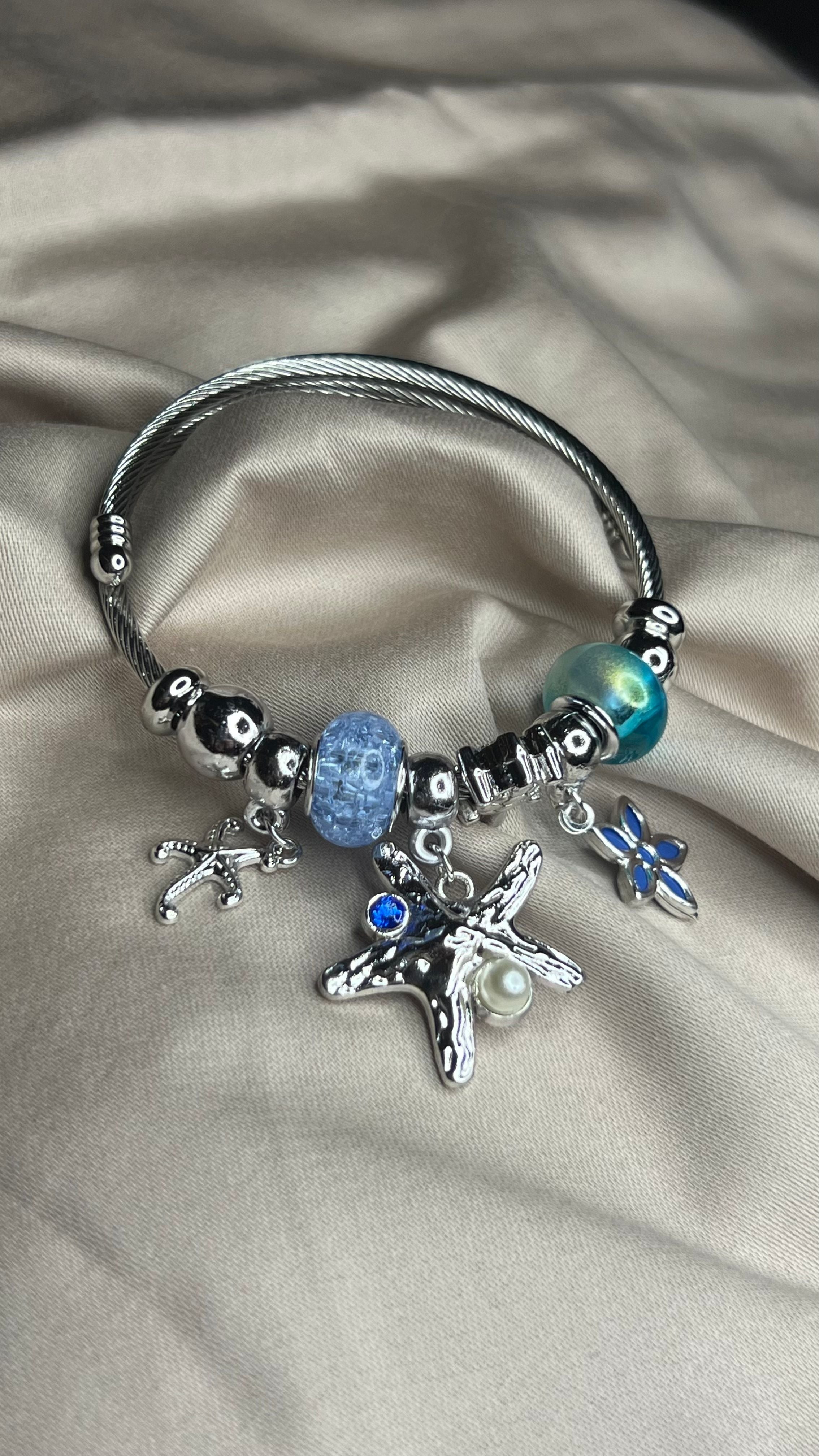 Çelik Charmlı Bileklikler