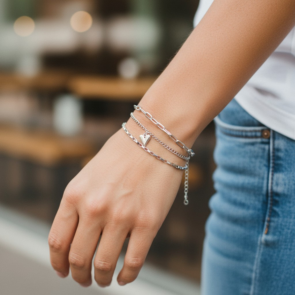 Kadın 3'Lü Siyah Kalp Detaylı Gümüş Kombin Bileklik Seti